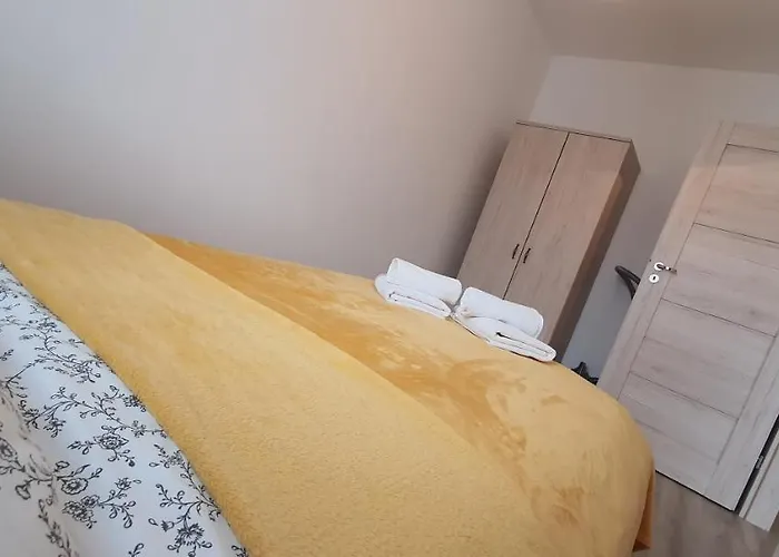 Seven Days, 2 Pokoje, Garaz W Cenie